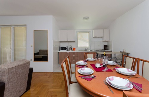 Malinska-Dubasnica Apartment | Apartments Dunja