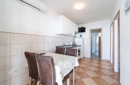 Rtina Apartment | Apartments Edi (105881-A1) - Razanac