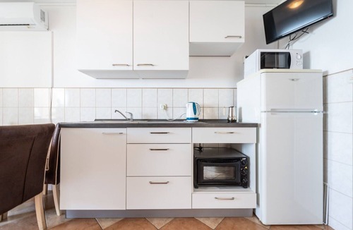 Rtina Apartment | Apartments Edi (105881-A1) - Razanac
