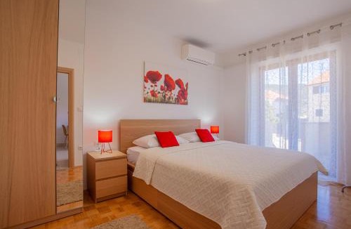 Cres Apartment | Apartments Eva