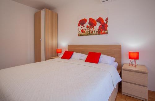 Cres Apartment | Apartments Eva