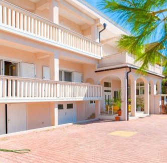Kosljun Apartment | Apartments Facini