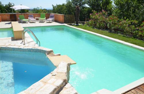 Saint-Martin-d'Ardeche Apartment | Apartments La Vieille Source