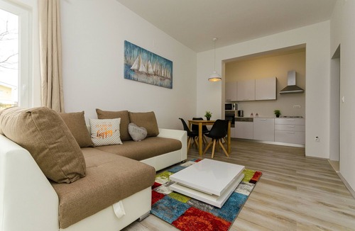 Kastel Luksic Apartment | Apartments Gabriela, new renovated apartment