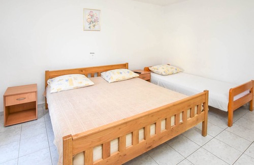 Sveti Filip i Jakov Apartment | Apartments Garoful (82851-A1) - Sv. Filip i Jakov