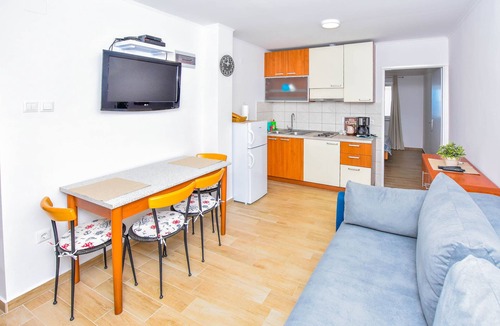 Susica Apartment | Apartments Mijo (26021-A2) - Murter - island Murter
