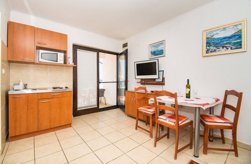 Susica Apartment | Apartments Danica (55621-A2) - Murter - island Murter