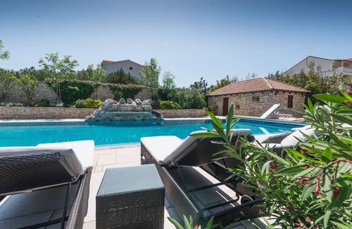 Murter Apartment | Apartments Villa Renata (77411-A1) - Murter - island Murter