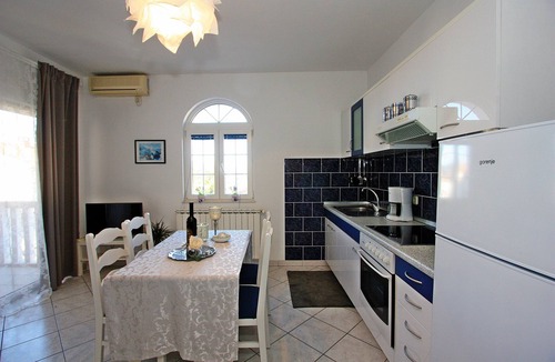 Supetar Apartment | Apartments Mara (24791-A4) - Supetar - island Brac