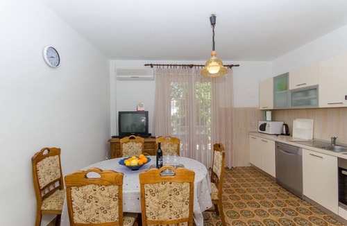Supetar Apartment | Apartments Kata (56821-A1) - Supetar - island Brac