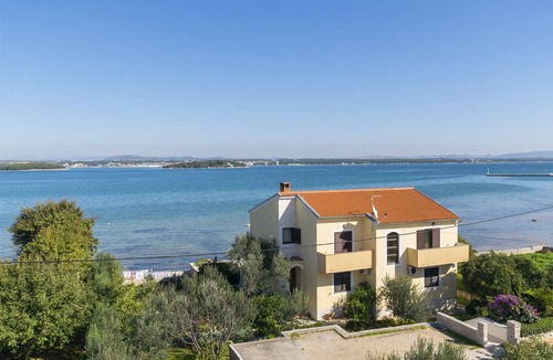 Kraj Apartment | Apartments Irena (16831-A4) - Tkon - island Pasman