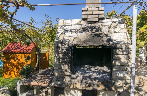 Kraj Apartment | Apartments Irena (16831-A2) - Tkon - island Pasman