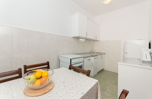 Bratus Apartment | Apartments Igor (33401-A1) - Bratus
