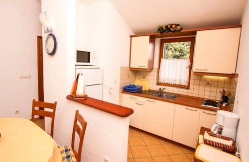 Petrcane Apartment | Apartments Irena, (14991), Petrcane, hr