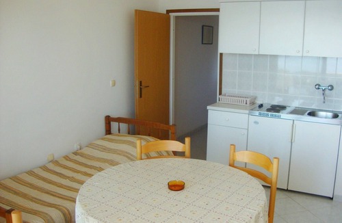 Vinisce Apartment | Apartments Ivan, (11871), Vinišće, hr