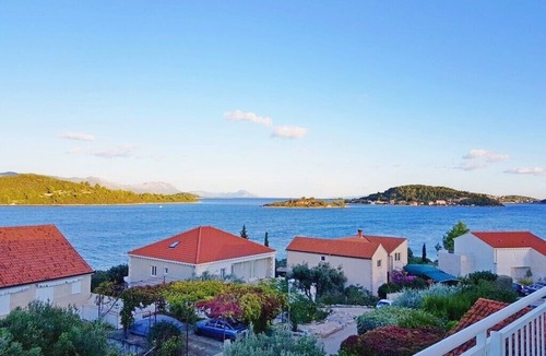 Lumbarda Apartment | Apartments Ivan, (15620), Lumbarda, hr