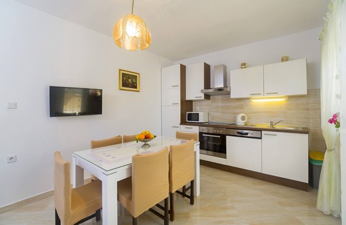Poljica Apartment | Apartments Ivanka, (14674), Poljica, hr