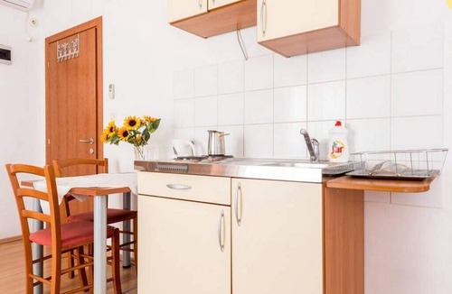 Gornji Kono Apartment | Apartments Ivanka, (14890), Dubrovnik, hr