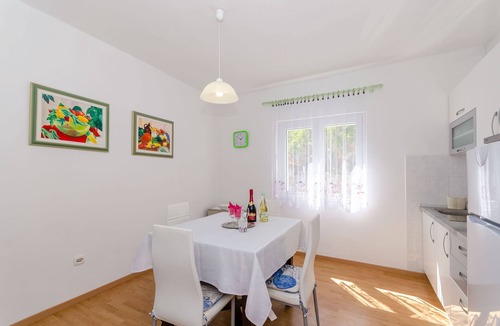 Island Hvar Apartment | Apartments Jakov (30531-A1) - Jelsa - island Hvar