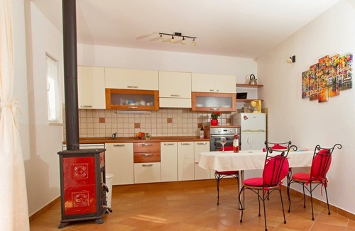 Donje Selo Apartment | Apartments Jagoda, (15440), Donje Selo, hr