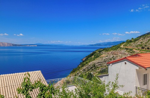 Vratarusa Apartment | Apartments Jasna (64261-A2) - Senj
