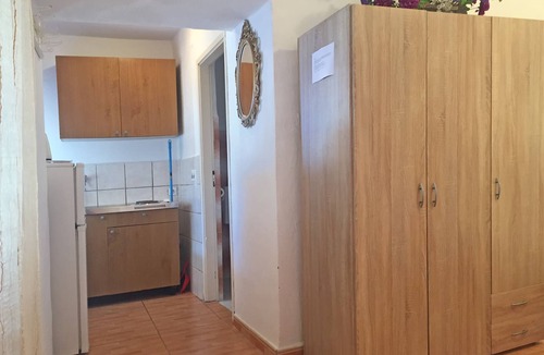 Bogomolje Apartment | Apartments Jelena (40601-A6) - Bogomolje