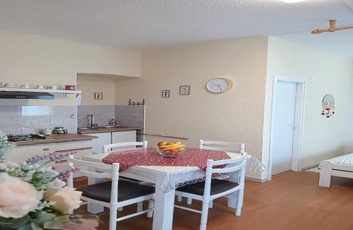 Brinje Apartment | Apartments Jezerane - Studio Apartment