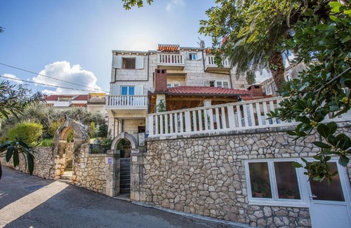 Cove Tri Zala (Zrnovo) House | Apartments Jimmy