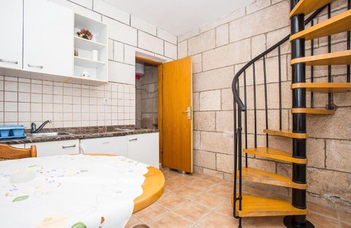 Cove Tri Zala (Zrnovo) House | Apartments Jimmy