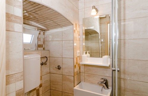 Pile House | Apartments Kapelica - Twin or Double Room with Terrace and Sea View