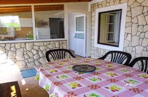 Zubovici House | Apartments Katarina - only 20 metres from beach