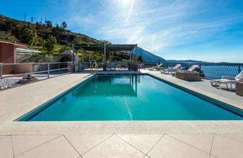 Zavrelje Apartment | Apartments Klis -Studio Apartment with Terrace - 2 (A)