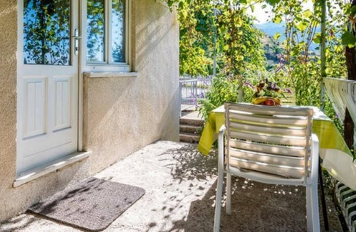 Zavrelje Apartment | Apartments Klis -Studio Apartment with Terrace - 2 (D)