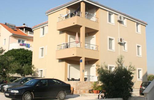 Cove Makarac (Milna) Apartment | Apartments Kristina