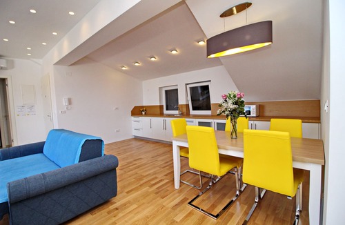 Drace Apartment | Apartments Kula - Three Bedroom Apartment with Terrace and Sea View C5