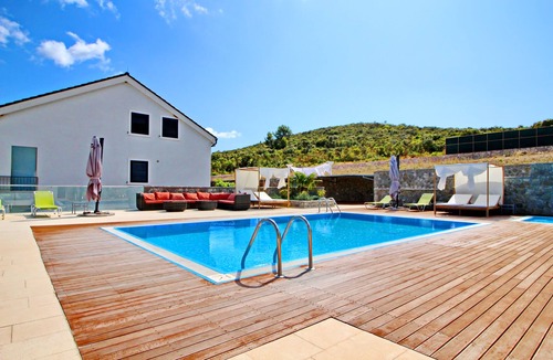 Drace Apartment | Apartments Kula - Two Bedroom Apartment with Terrace and Sea View C4