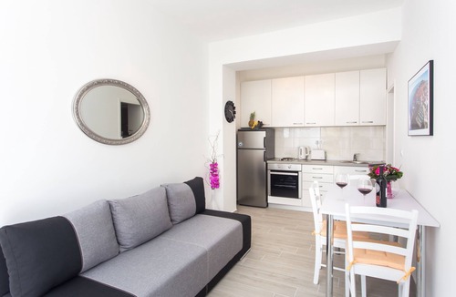 Gornji Kono Apartment | Apartments L&M - One Bedroom Apartment with Terrace