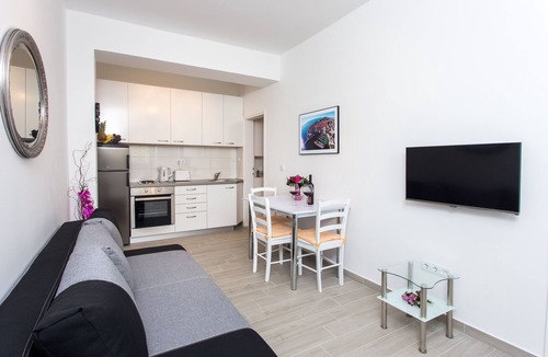 Gornji Kono Apartment | Apartments L&M - One Bedroom Apartment with Terrace