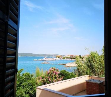 Nevidane Apartment | Apartments La Mer