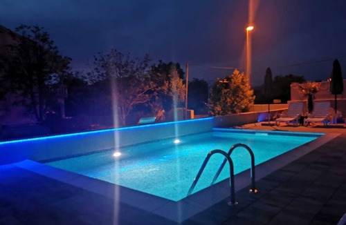 Bogovici Apartment | Apartments Lea with pool