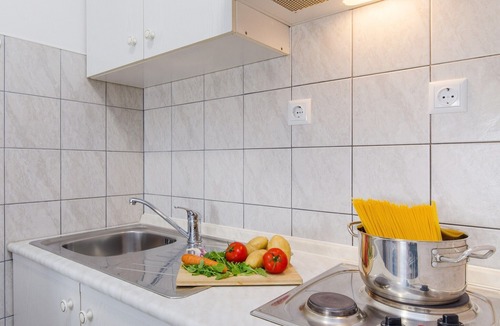 Selce Apartment | Apartments Lidija, (14724), Selce, hr