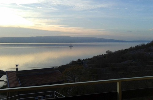 Vratarusa Apartment | Apartments Luka & Leona - Two Bedroom Apartment with Balcony Luka