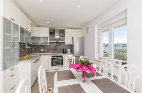 Okrug Gornji Apartment | Apartments Maja (40521-A2) - Okrug Gornji (Ciovo)