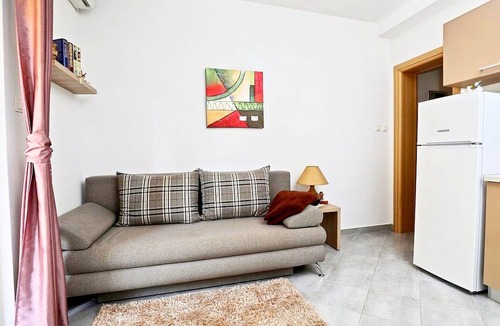 Sucuraj Apartment | Apartments Maja, (14482), Sucuraj, hr