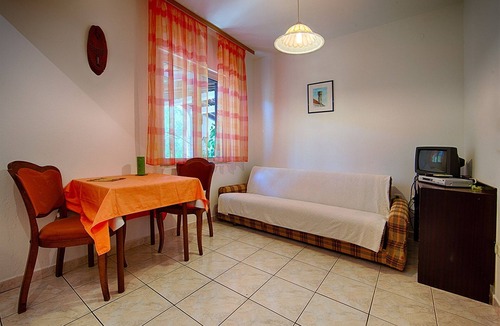 Pasadur Apartment | Apartments Malo Lago - One-Bedroom Apartment with Balcony and Sea View - 2nd floor (Apartment 7)