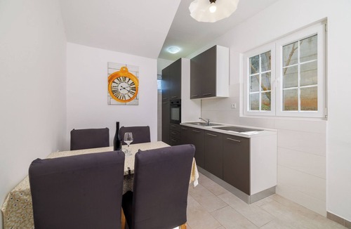 Rab Town Apartment | Apartments Marina (68951-A2) - Lopar - island Rab