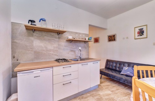 Cunski Apartment | Apartments Maria, (14400), Cunski, hr
