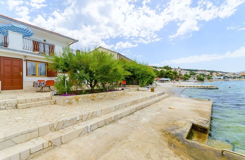 Arbanija Apartment | Apartments Marijana (51711-A4) - Arbanija (Ciovo)