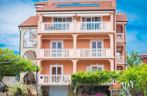 Lopar Apartment | Apartments Marija, (15689), Lopar, hr