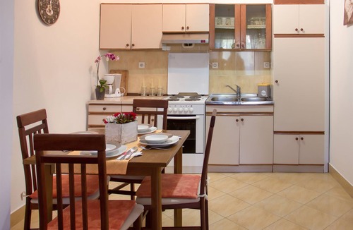 Senj Apartment | Apartments Marijana (61031-A1) - Senj
